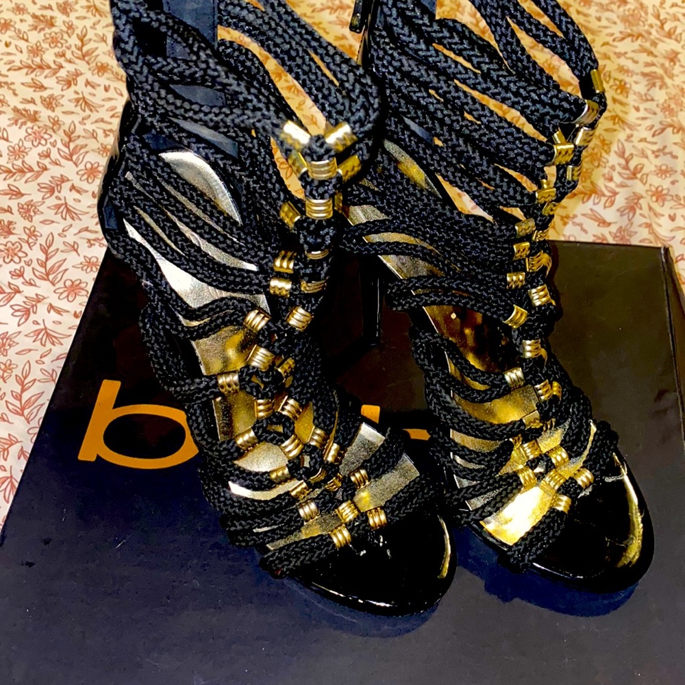 Bebe black hills Have been worn a few times a size 7